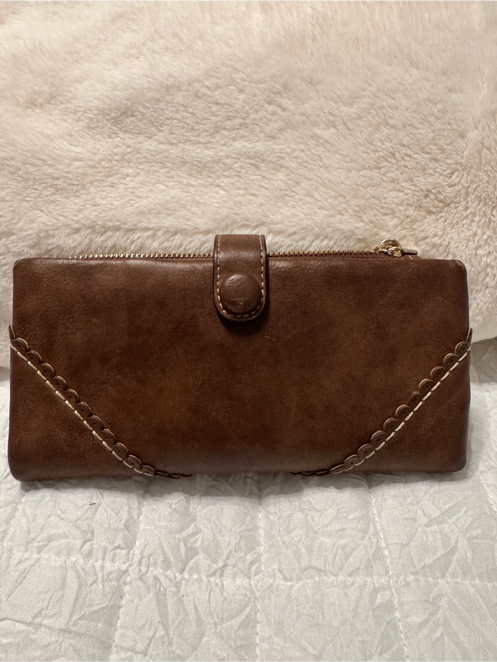 Lady Bei Bei Brown Women’s Leather Wallet Clutch - Classic Stitch Detail